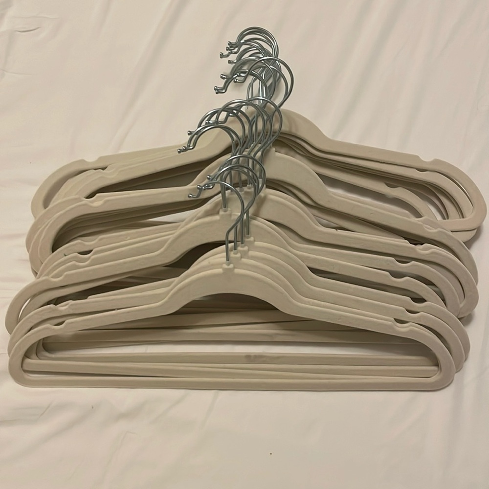 Hangers - cream suede
